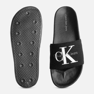 Calvin Klein iešļūcenes