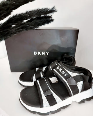 DKNY sandales