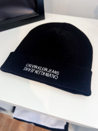Calvin Klein cepure